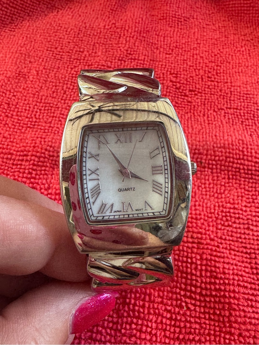 Silver Tone Women's Quartz Bracelet Watch with Roman Dial